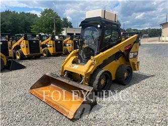 CAT 272D2 Мини-погрузчики