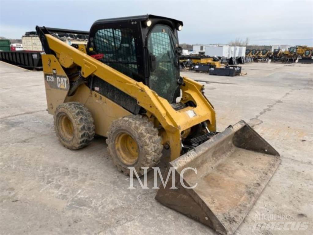 CAT 272D2 Мини-погрузчики