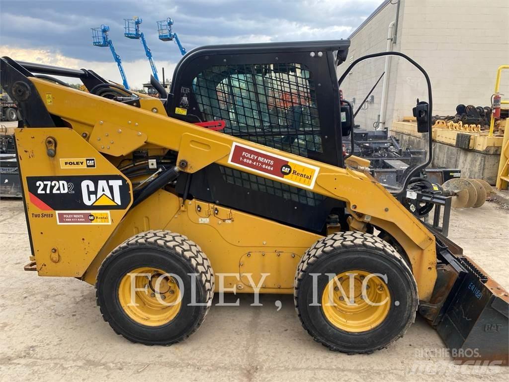 CAT 272D2 Мини-погрузчики