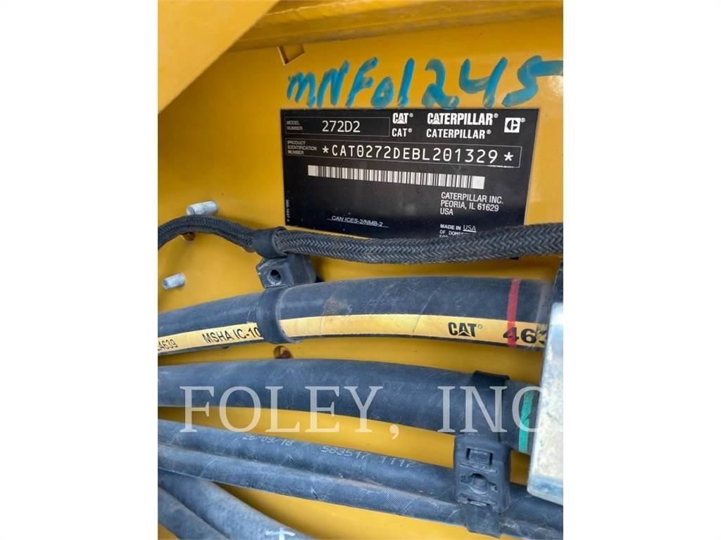 CAT 272D2 Мини-погрузчики