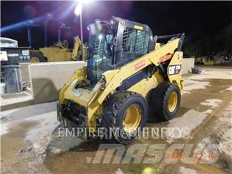 CAT 272D2 XHP Мини-погрузчики
