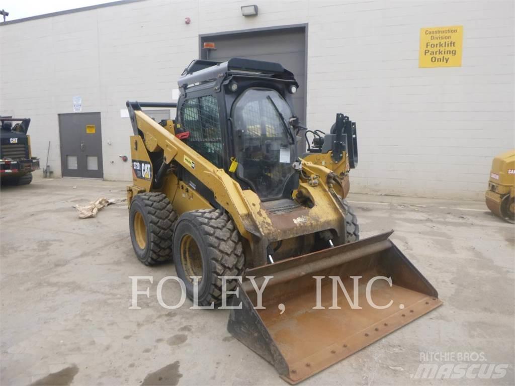 CAT 272D2XHP Мини-погрузчики