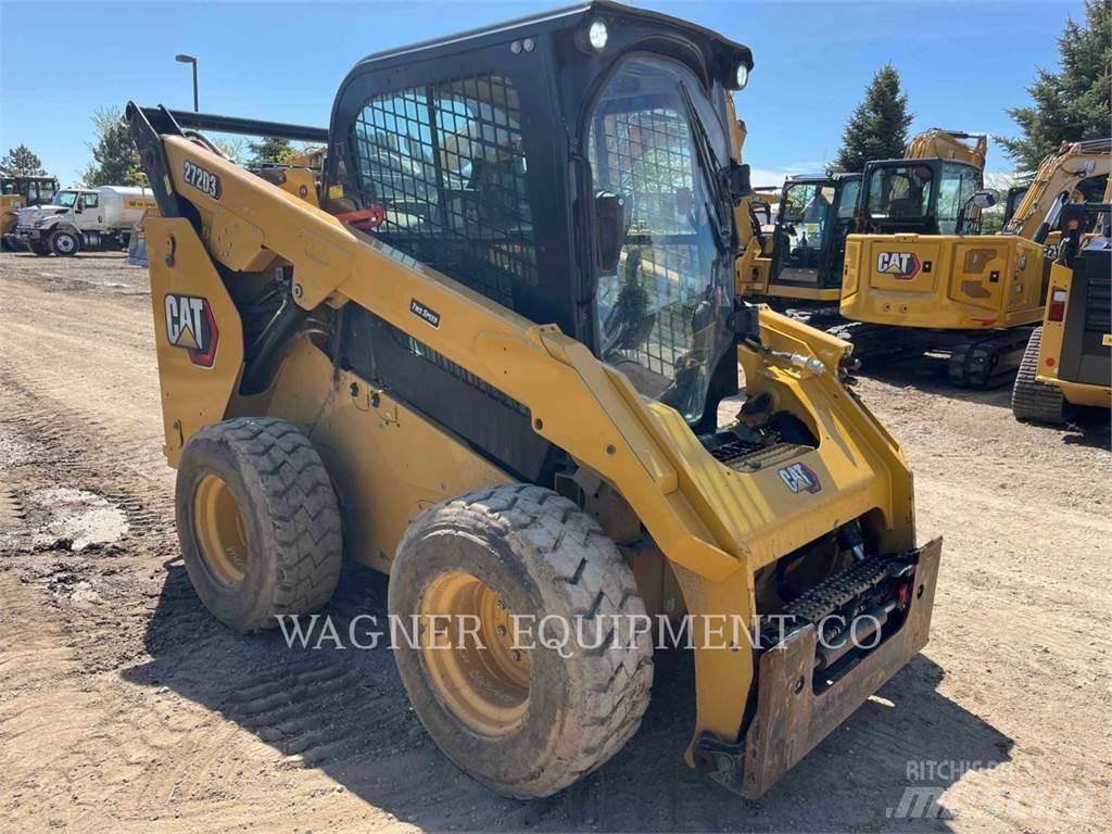 CAT 272D3 Мини-погрузчики