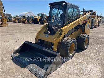CAT 272D3 Мини-погрузчики