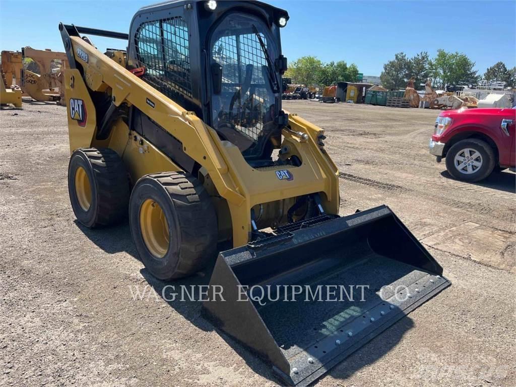 CAT 272D3 Мини-погрузчики
