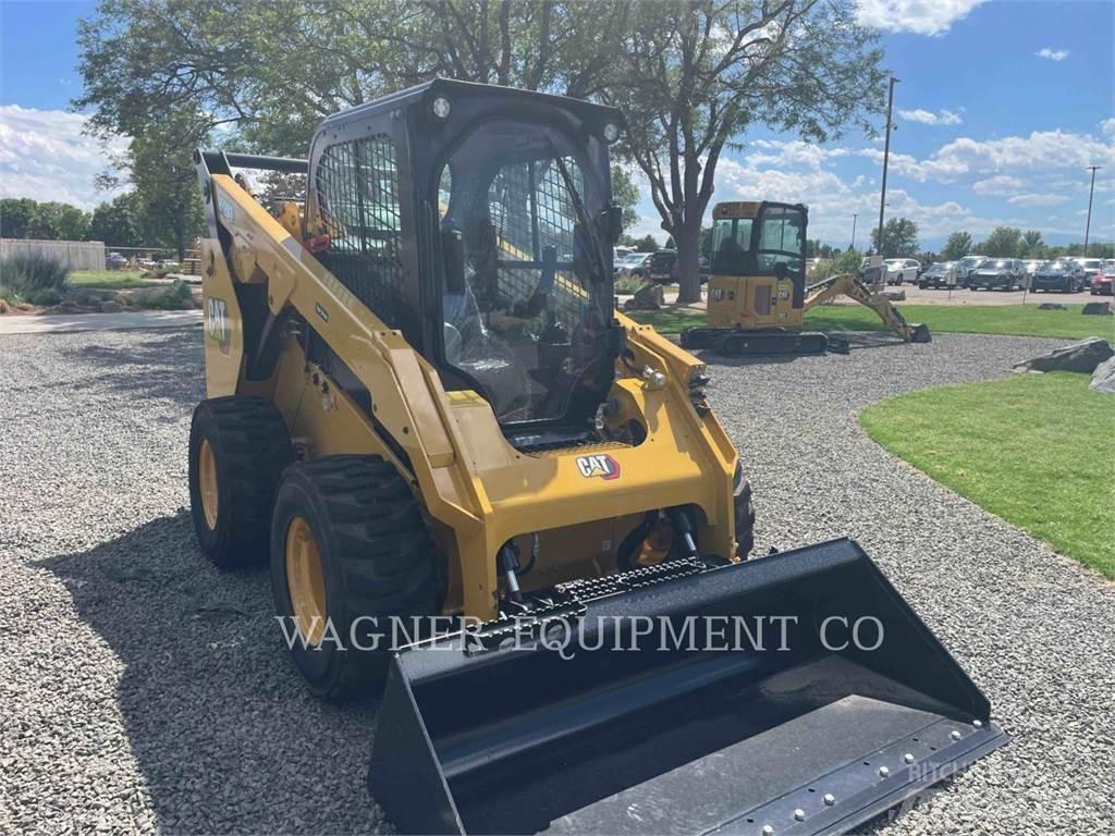 CAT 272D3 Мини-погрузчики