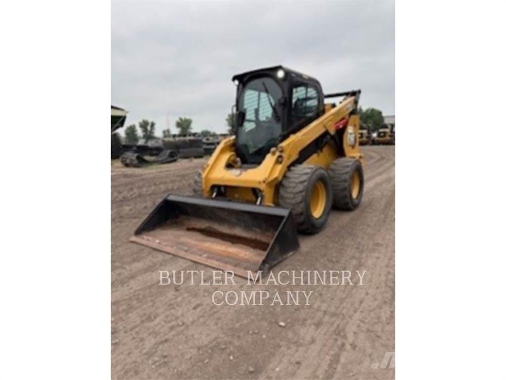 CAT 272D3 Мини-погрузчики