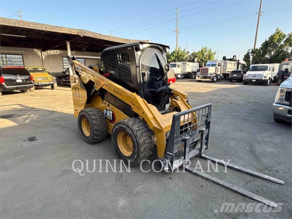 CAT 272D3 Мини-погрузчики