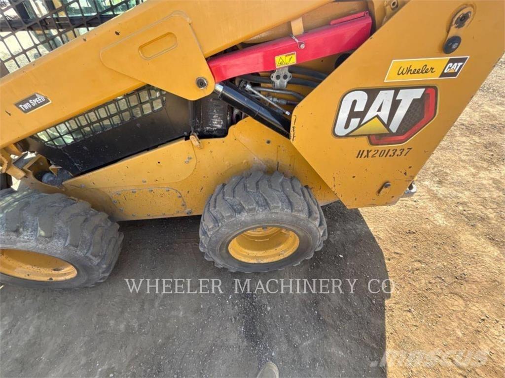 CAT 272D3 C3H2 Мини-погрузчики