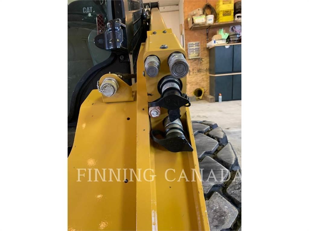 CAT 272D3 XE Мини-погрузчики