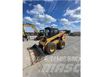 CAT 272D3XE Мини-погрузчики