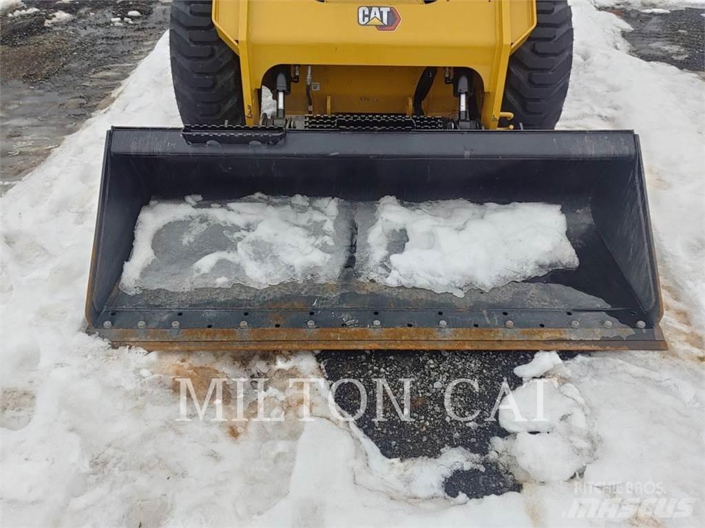 CAT 272D3XE Мини-погрузчики