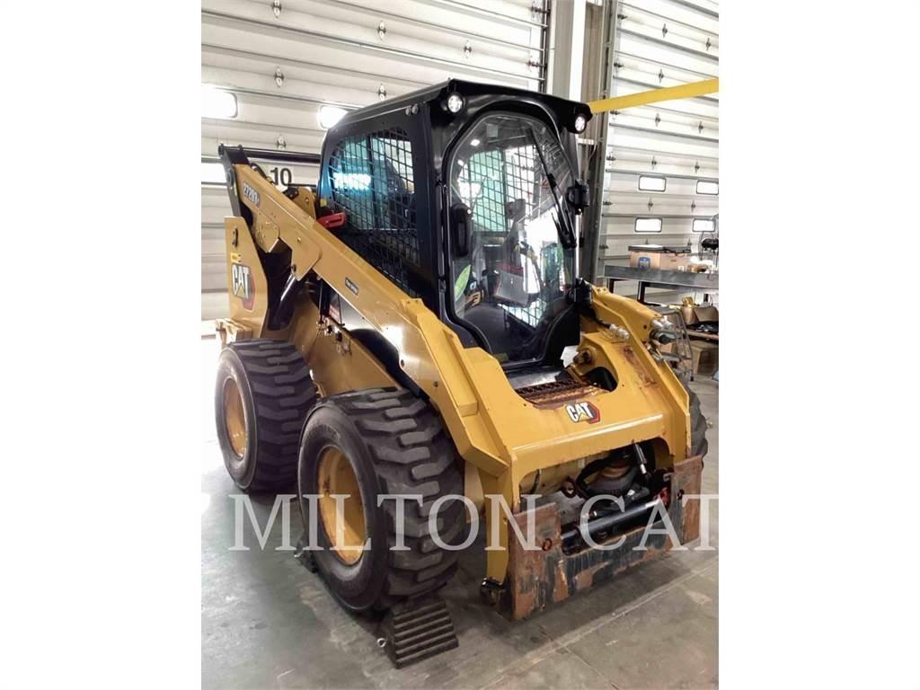 CAT 272D3XE Мини-погрузчики