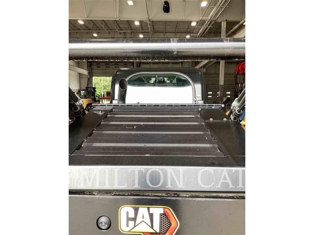 CAT 272D3XE Мини-погрузчики
