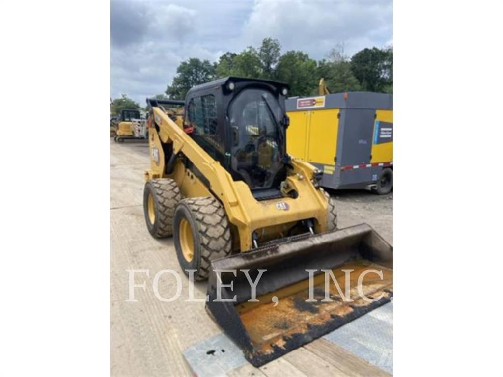 CAT 272D3XE Мини-погрузчики
