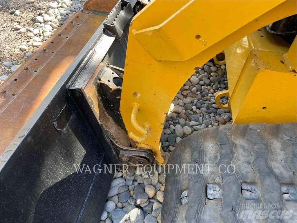 CAT 279D Гусеничные фронтальные погрузчики