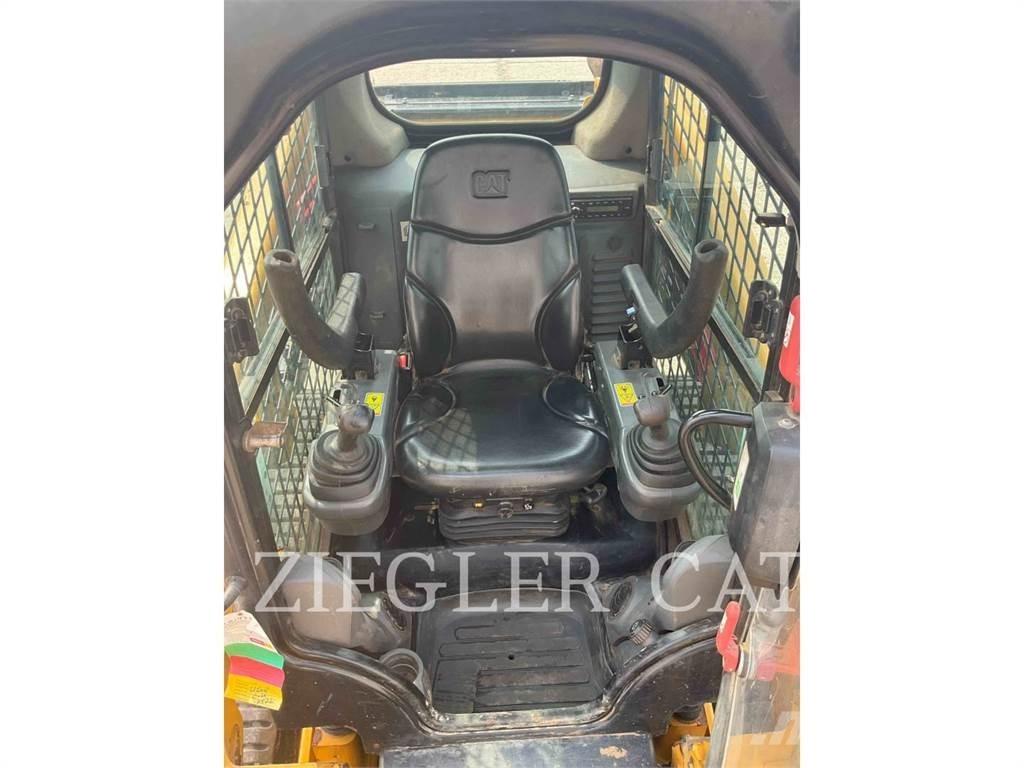 CAT 279D Гусеничные фронтальные погрузчики