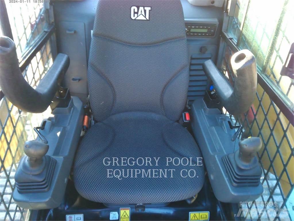 CAT 279D3 Гусеничные фронтальные погрузчики