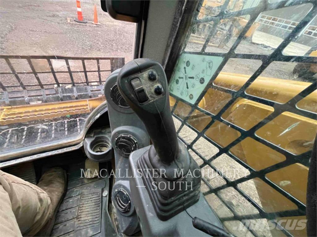 CAT 279D3 Гусеничные фронтальные погрузчики