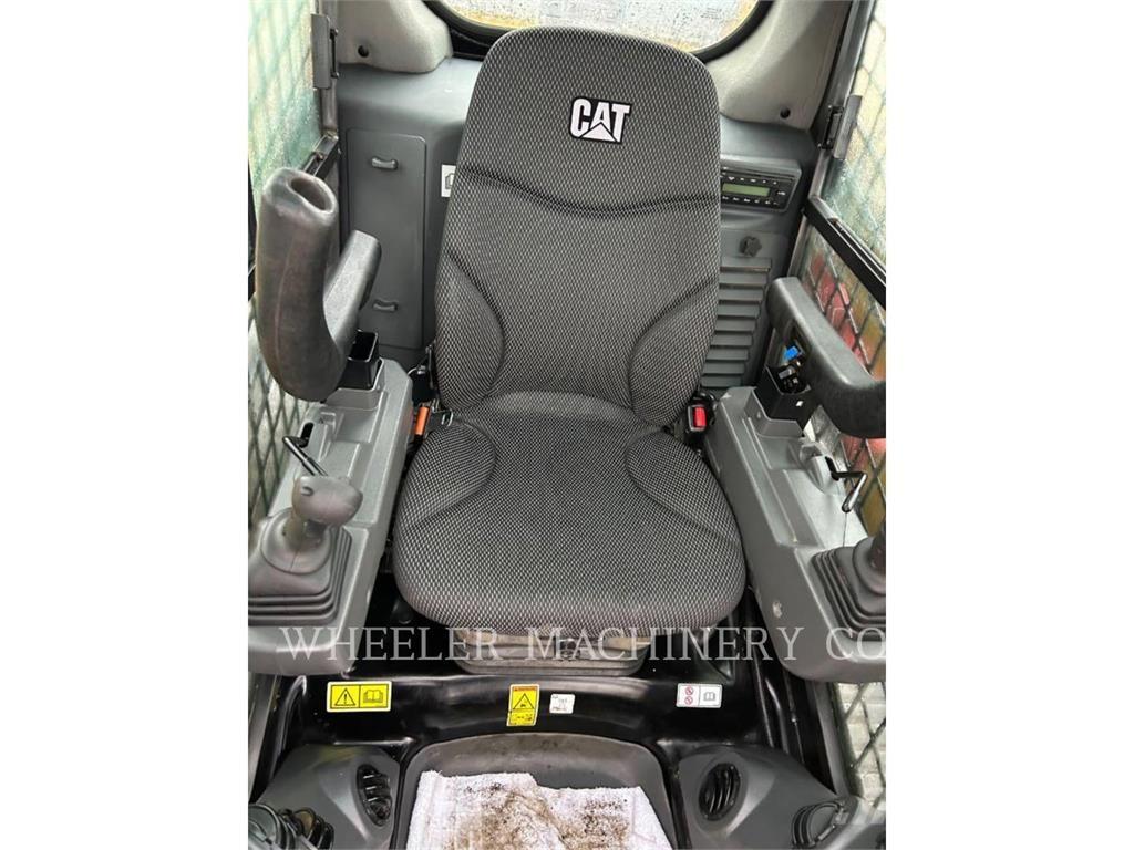 CAT 279D3 C3HF Гусеничные фронтальные погрузчики