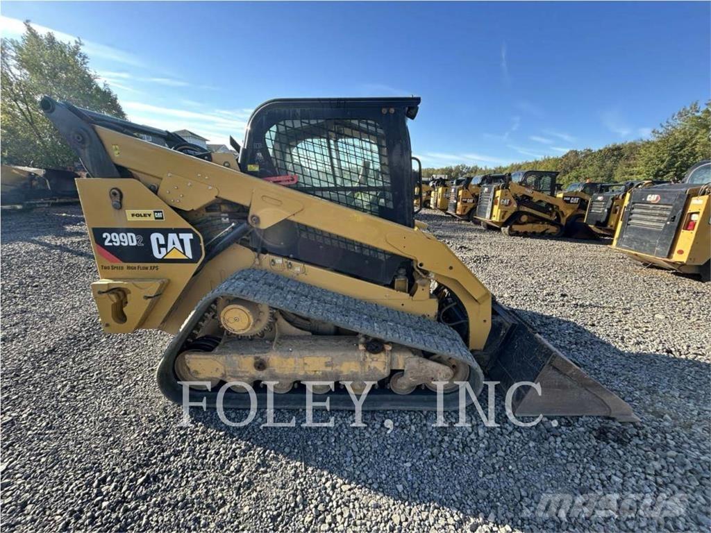 CAT 299D2 Гусеничные фронтальные погрузчики