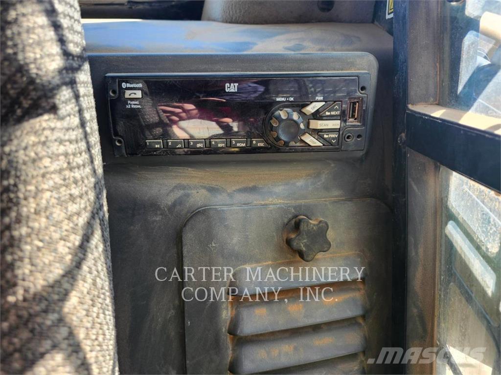 CAT 299D2 Мини-погрузчики