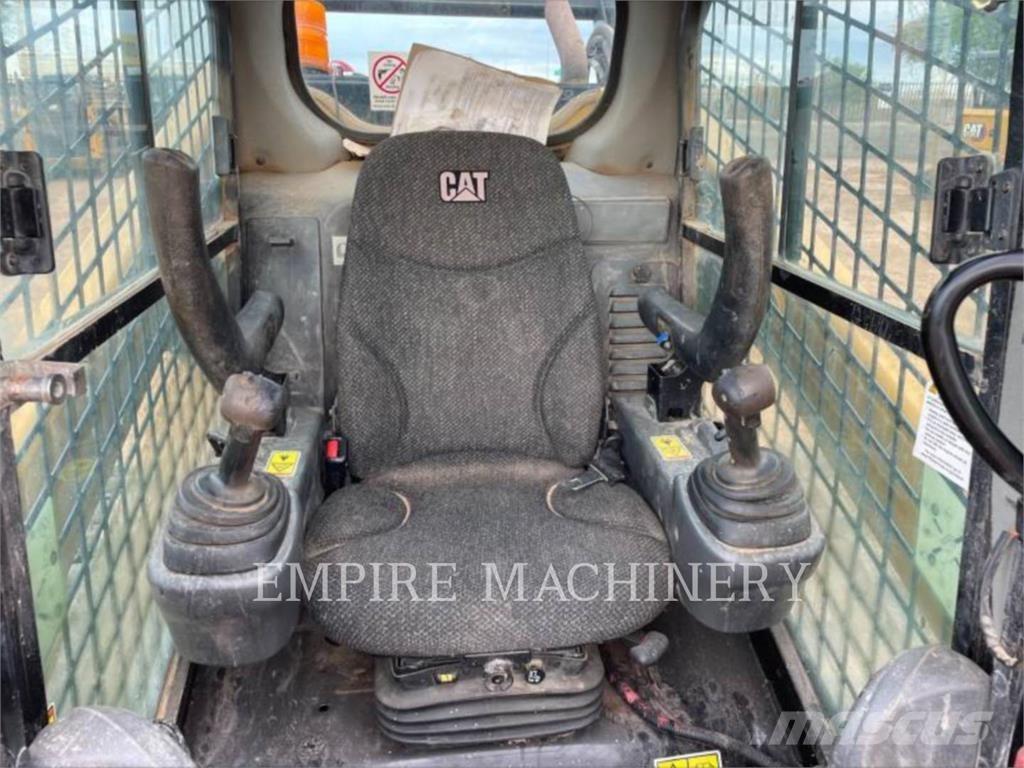 CAT 299D2 CA Мини-погрузчики