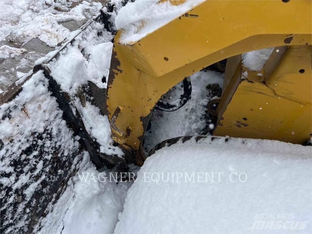 CAT 299D2 HF Гусеничные фронтальные погрузчики