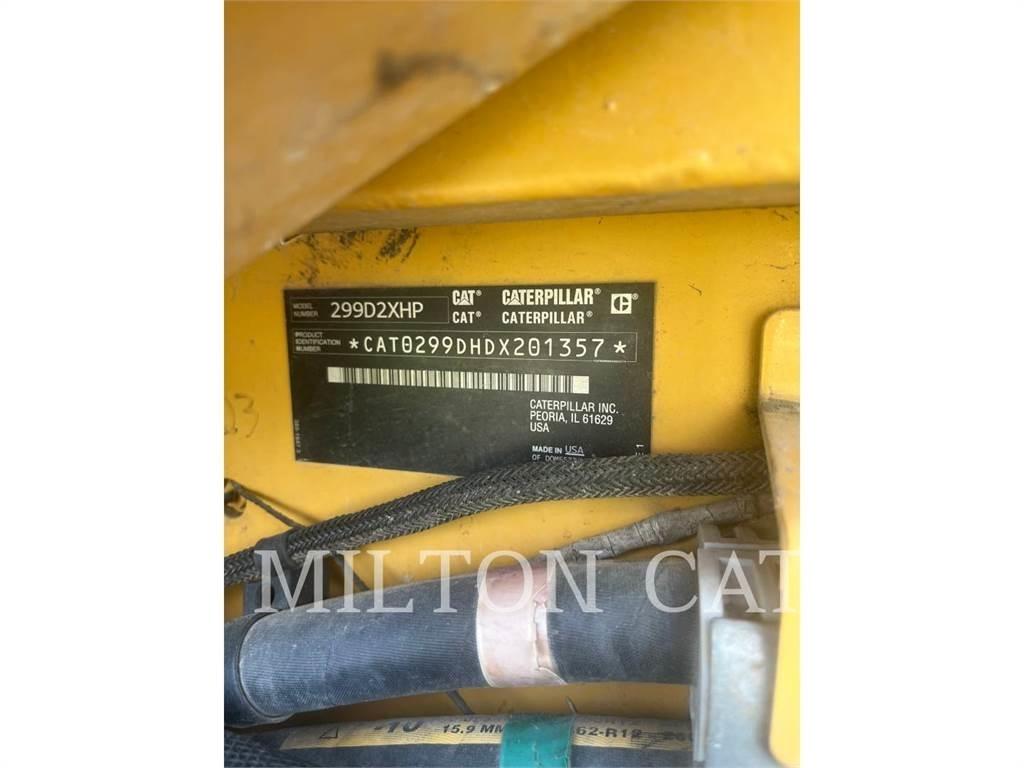 CAT 299D2XHP Гусеничные фронтальные погрузчики