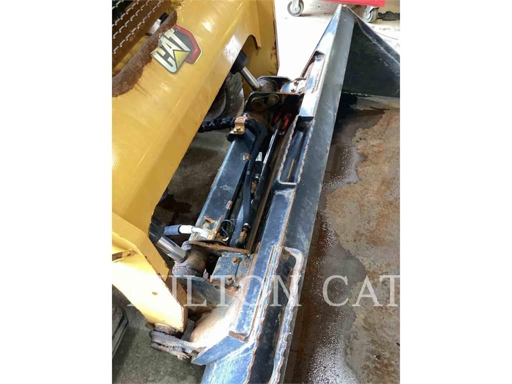 CAT 299D3 Гусеничные фронтальные погрузчики