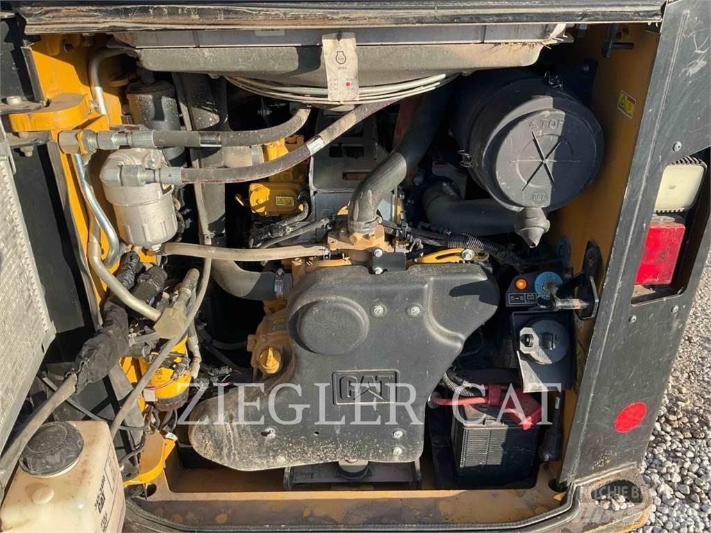 CAT 299D3 Гусеничные фронтальные погрузчики