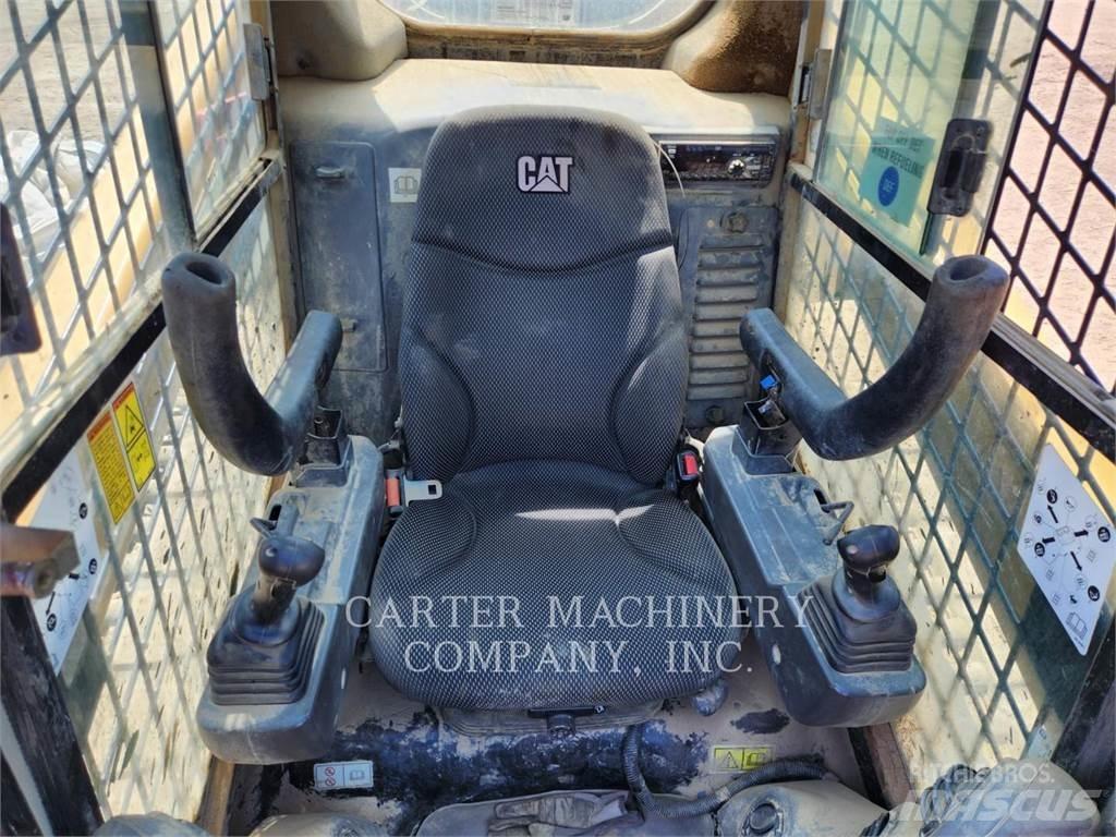 CAT 299D3 Мини-погрузчики