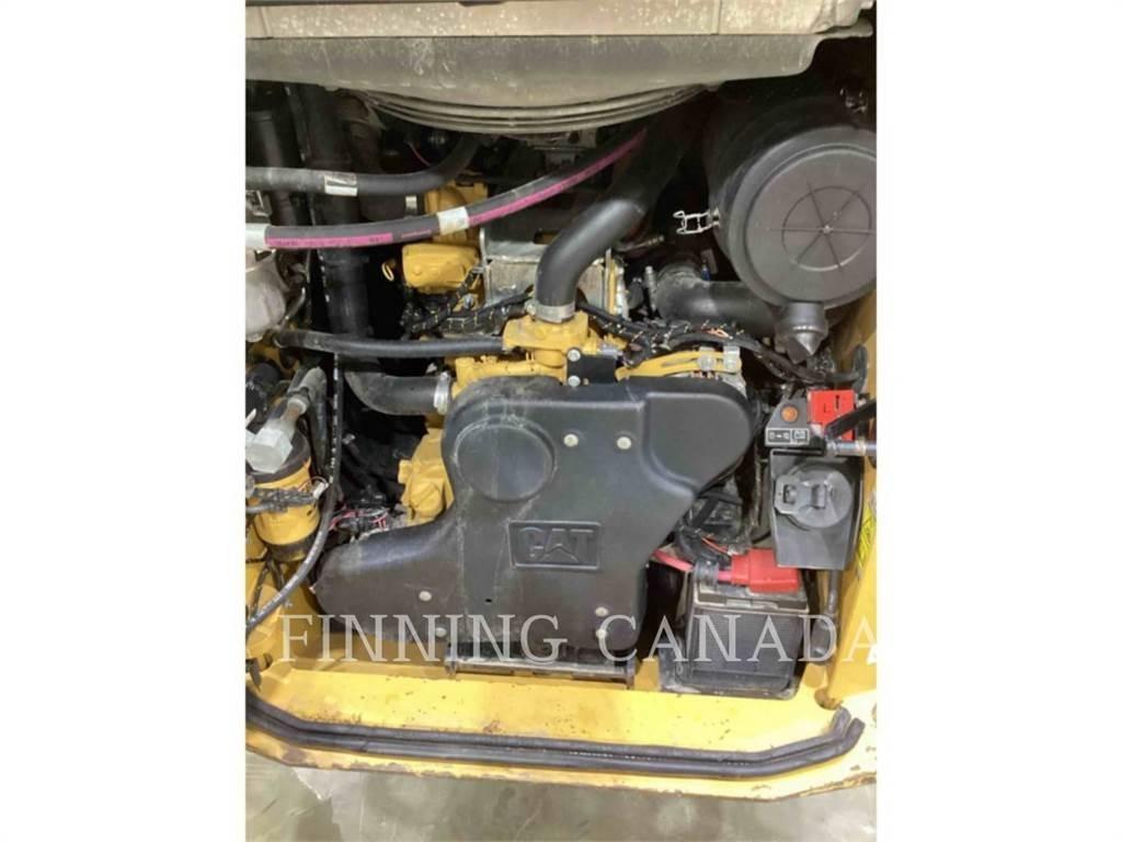 CAT 299D3 Гусеничные фронтальные погрузчики
