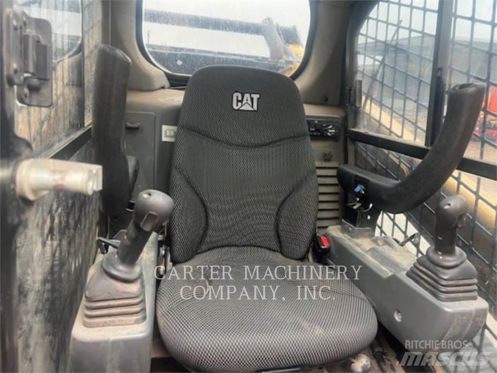 CAT 299D3 Гусеничные фронтальные погрузчики