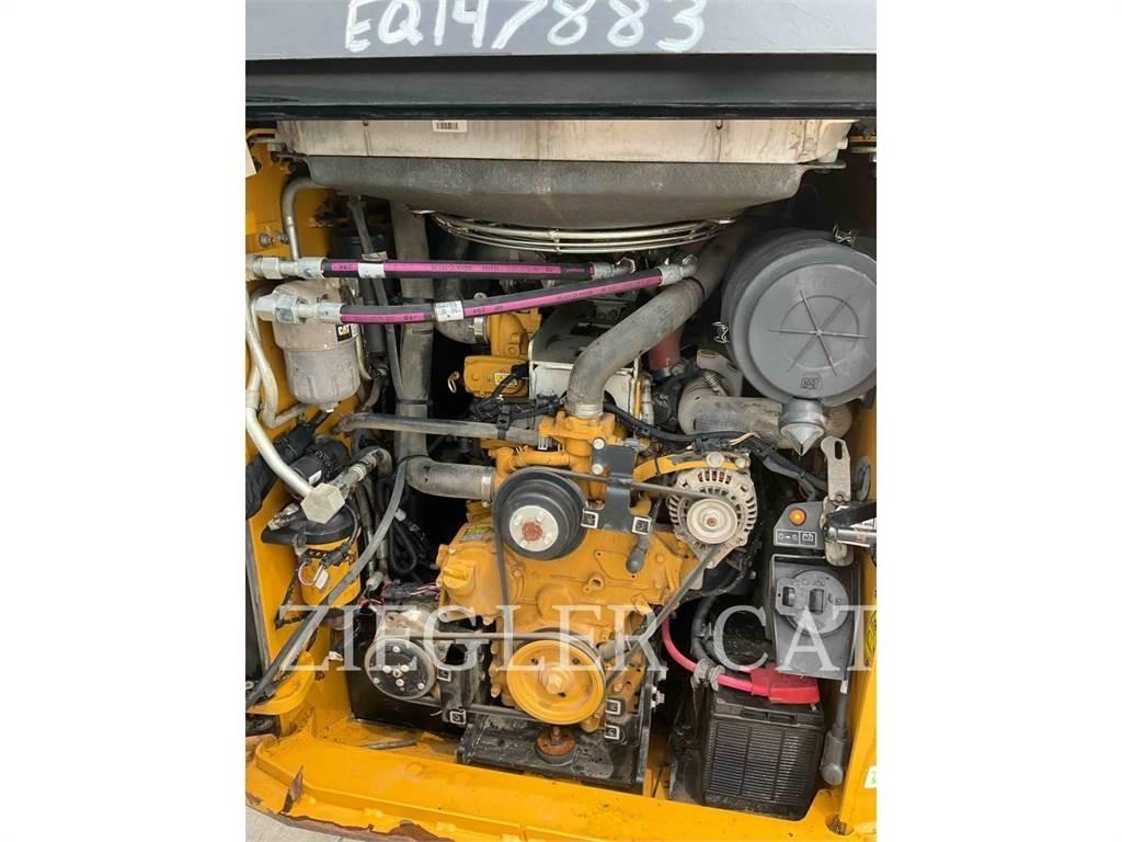 CAT 299D3 Гусеничные фронтальные погрузчики