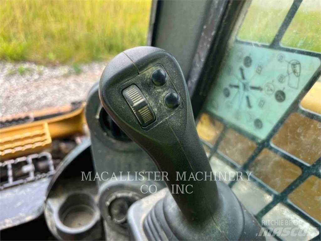 CAT 299D3 Гусеничные фронтальные погрузчики
