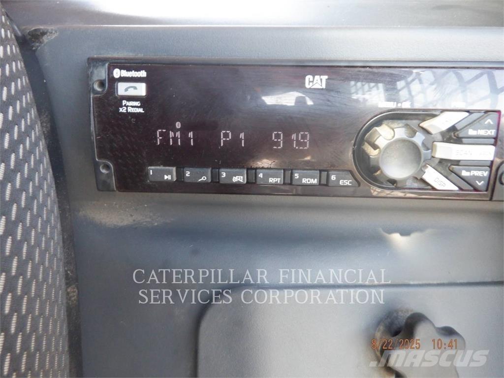 CAT 299D3 Гусеничные фронтальные погрузчики