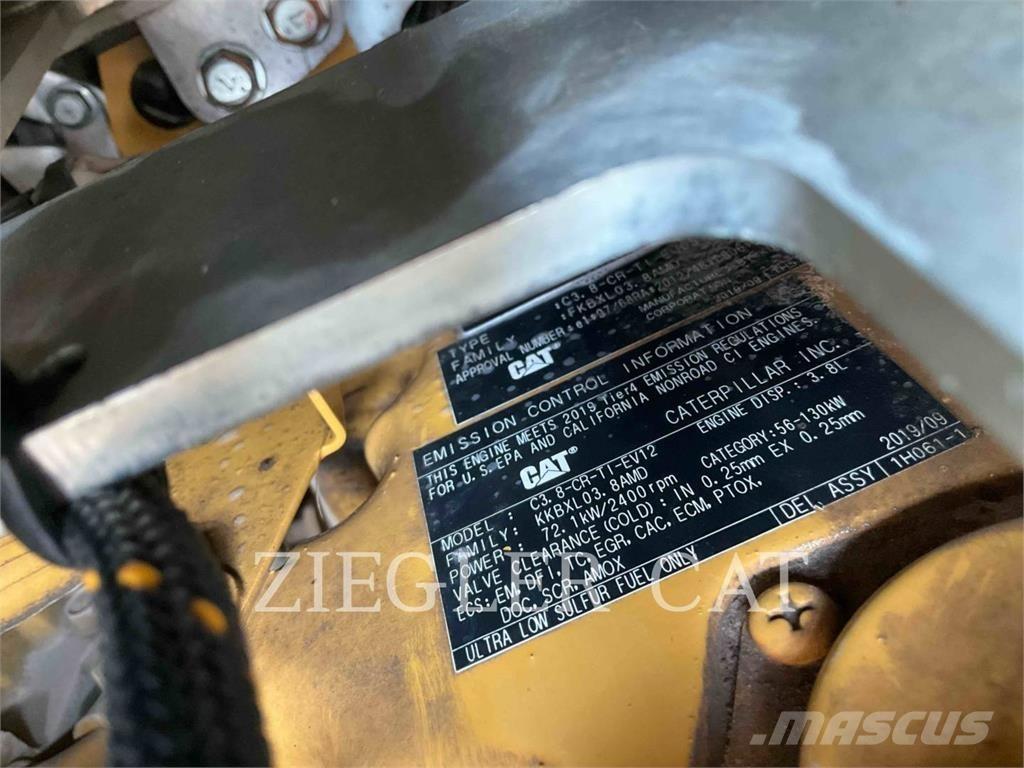 CAT 299D3 Гусеничные фронтальные погрузчики