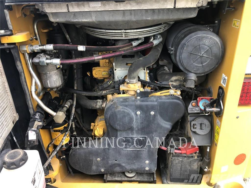 CAT 299D3 XE Гусеничные фронтальные погрузчики