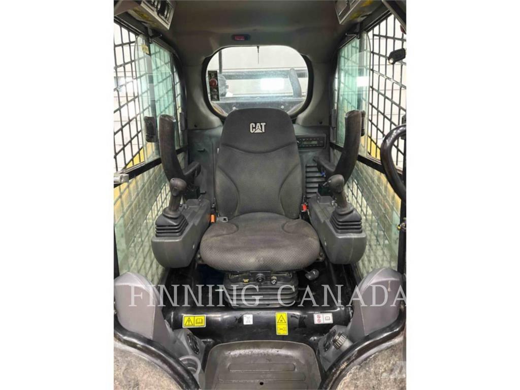 CAT 299D3 XE Гусеничные фронтальные погрузчики