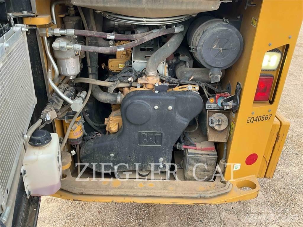 CAT 299D3XE Гусеничные фронтальные погрузчики