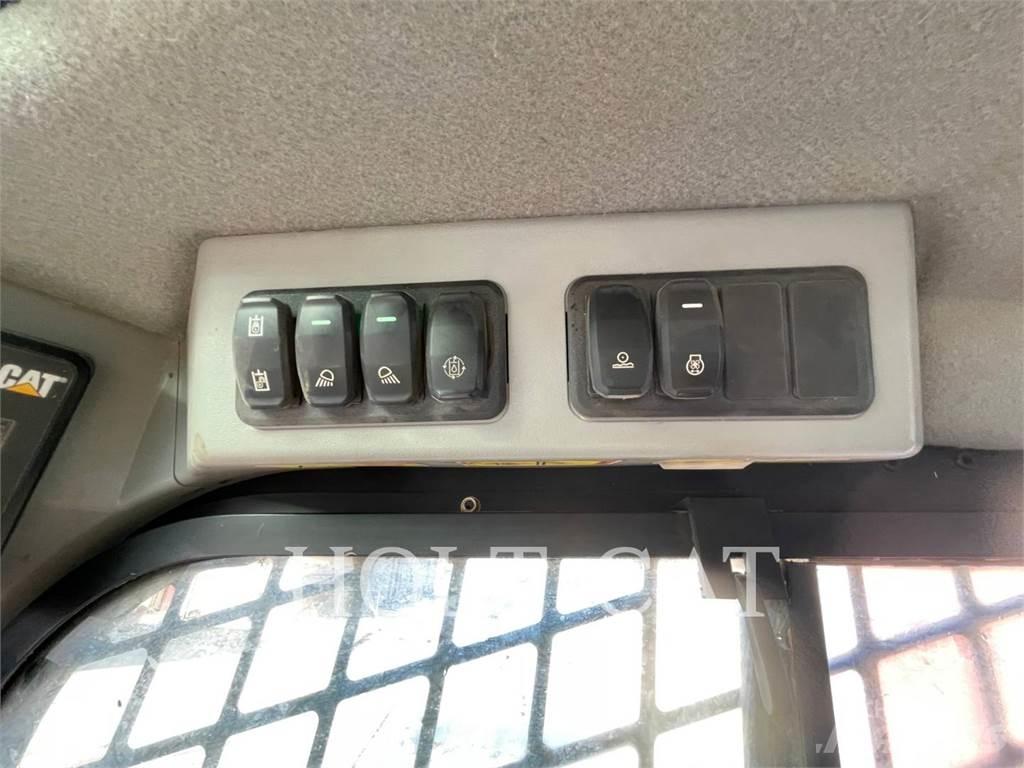 CAT 299D3XE Гусеничные фронтальные погрузчики