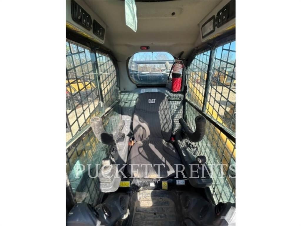 CAT 299D3XE Гусеничные фронтальные погрузчики