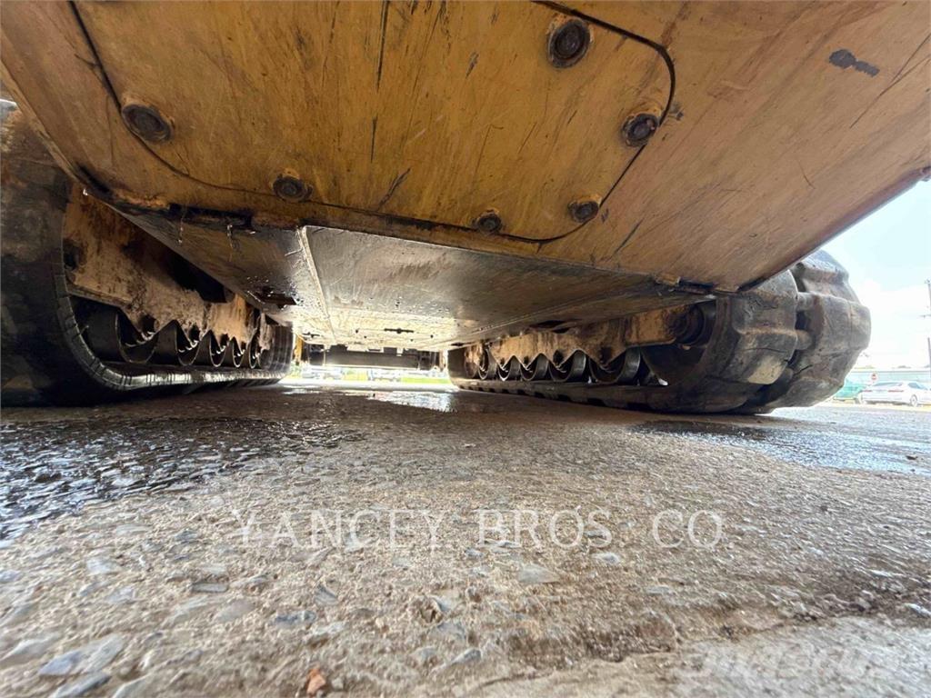 CAT 299D3XE Гусеничные бульдозеры