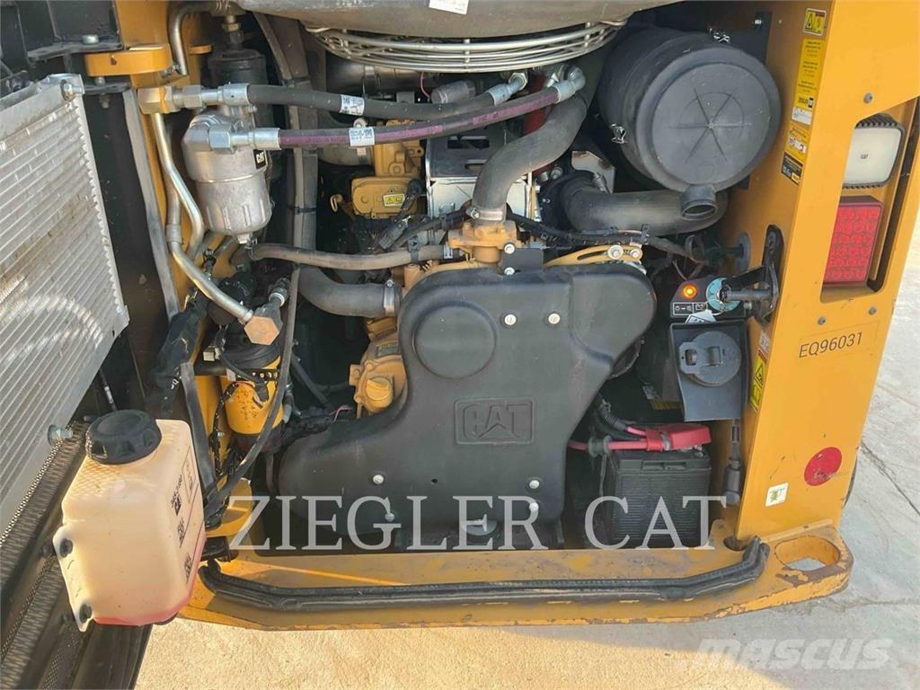 CAT 299D3XE Гусеничные фронтальные погрузчики