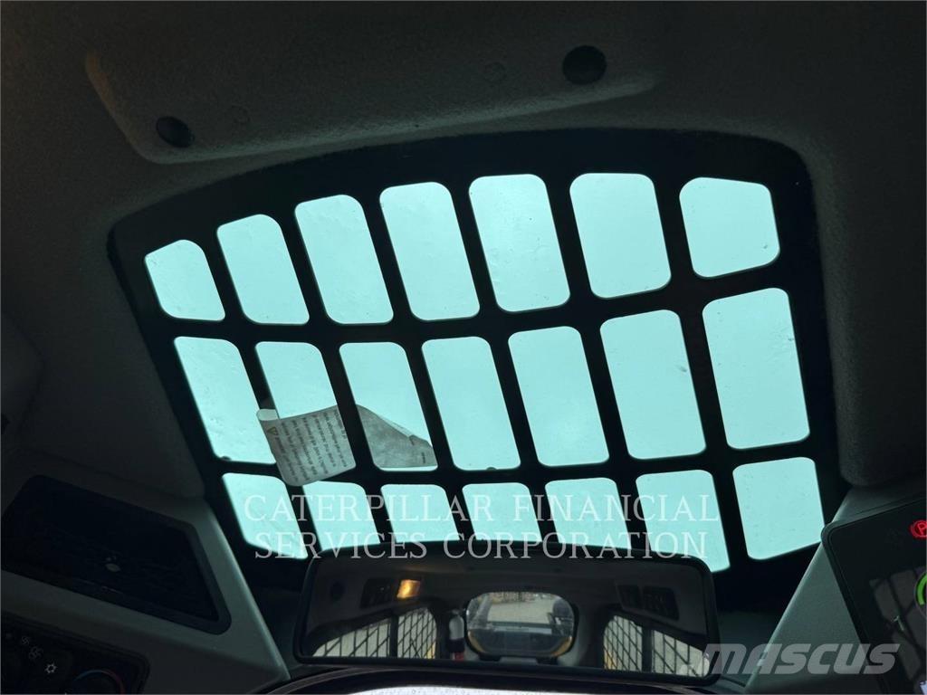 CAT 299D3XE Гусеничные фронтальные погрузчики