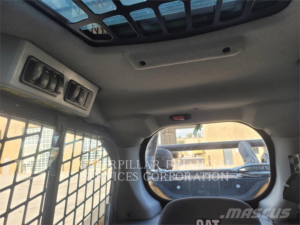 CAT 299D3XE Гусеничные фронтальные погрузчики