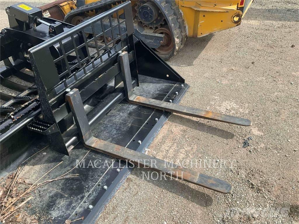 CAT 299D3XE D2AQBRW Мини-погрузчики