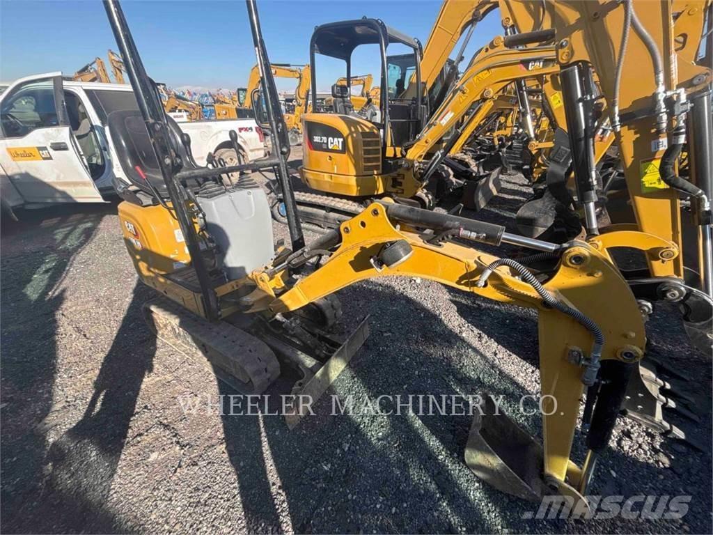 CAT 300.9D Гусеничные экскаваторы