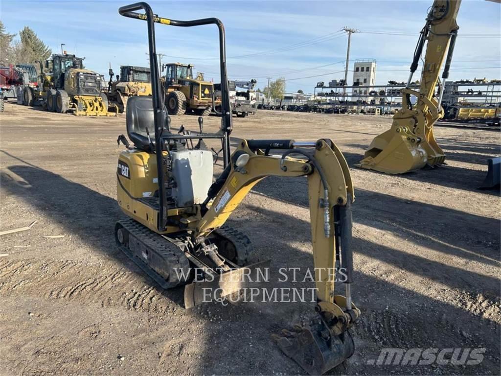 CAT 300.9D Гусеничные экскаваторы